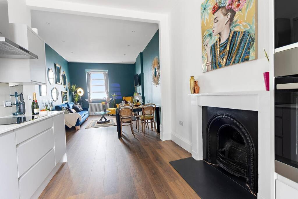 Appartement Modern 1 Bed Apartment, Sea Views, Free Parking, Wifi, Netflix
